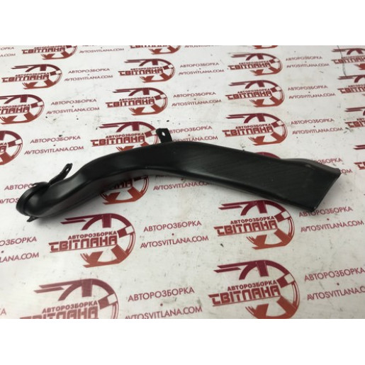 Воздуховод торпедо правый Kia Sorento 2002-2009 974753E000